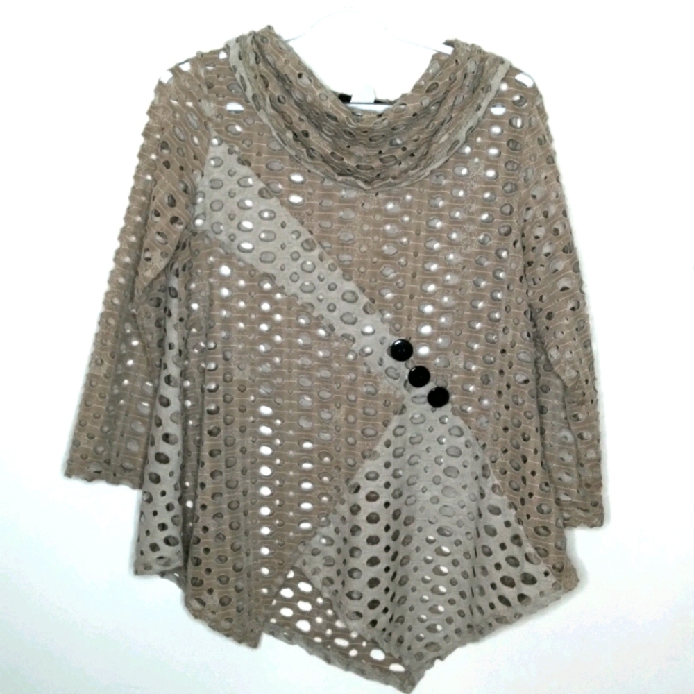 Yushi Womens Size Small Loose Fit Blouse Shirt